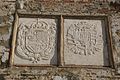Escudos de armas de Carlos II y del marqués de Villadarias en Ceuta.jpg