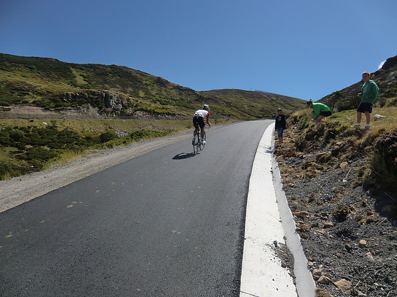 File:Etapa Cicloturista Vuelta 2012 002.JPG