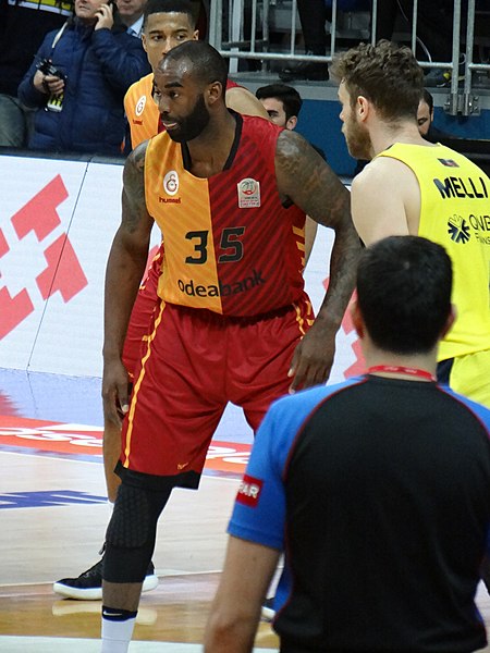 File:Fenerbahçe Men's Basketball vs Galatasaray Men's Basketball TSL 20180304 (47).jpg