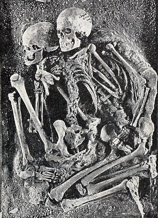 de skeletten van Grimaldi(reconstructie; de posities komen niet volledig overeen met de oorspronkelijke vondst)