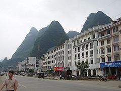 Straßenviertel bei Yangshuo[20]