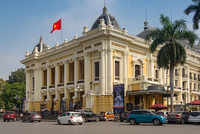 Image: Hanoi Opera House, 24 December 2016