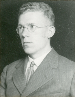 Hans Asperger portrait ca 1940.png