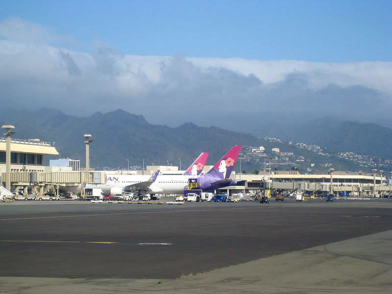 File:Hawaiian Airlines.Boeing 767-300.HNL.2009.JPG