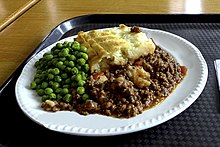 Shepherds's pie, a traditional British dish Homerton College - Shepherd's pie (cropped).jpg