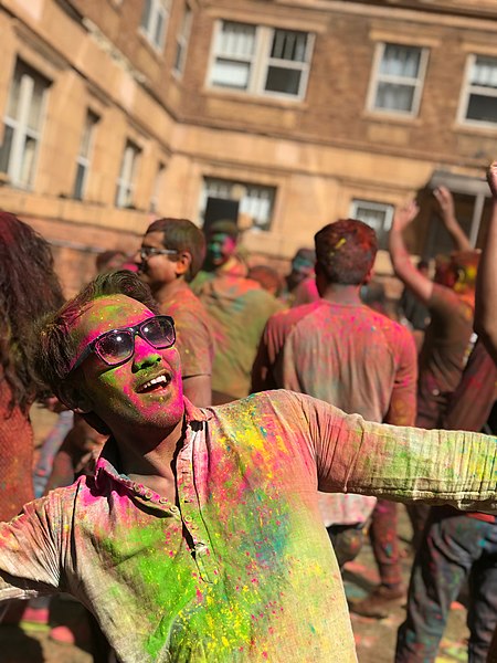 File:Indian Garaba dance at Color Festival.jpg