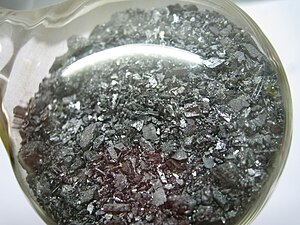 Iodine crystals, 99.9% purity.jpg