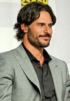 Joe Manganiello ritagliata.jpg