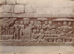 KITLV 103582 - Kassian Céphas - Bas-relief at Borobudur near Magelang - 1890-1891.tif