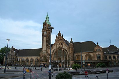How to get to Krefeld Hbf with public transit - About the place