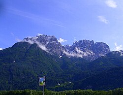 Val Pusteria'daki Fanes - Sennes ve Braies doğa parkına ait dağlar