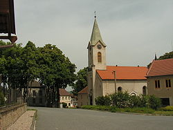 Pohled ke kostelu sv. Jakuba Většího