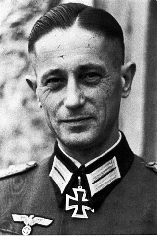 <span class="mw-page-title-main">Fritz Kraemer (Waffen-SS)</span> SS commander and war criminal (1900–1959)