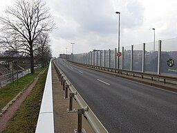 Löbtauer Brücke Dresden Auffahrt West Emerich-Ambros-Ufer 2020-04