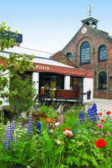 The Garrett Sisters – Elizabeth & Millicent – The Long Shop Museum