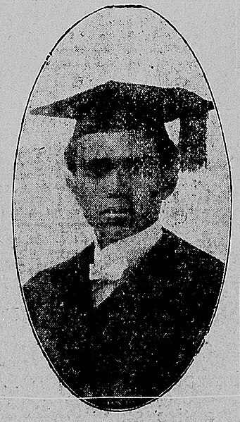 File:Laurence C Jones grad photo 1909.jpg
