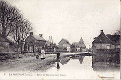 Lequesne 8 - LA HOUSSOIE - Route de Beauvais vers Gisors.jpg