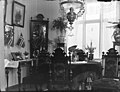 Living room interior ca 1910-1920 (4598352868).jpg