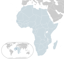  Gambias placering  (mørkeblå)– i Afrika  (lyseblå og mørkegrå)– i den Afrikanske Union  (lyseblå)