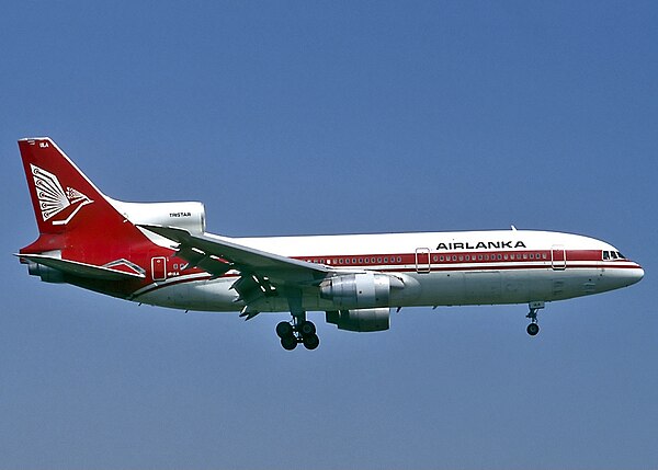 An Air Lanka Lockheed L-1011 TriStar at Zurich Airport in 1998.