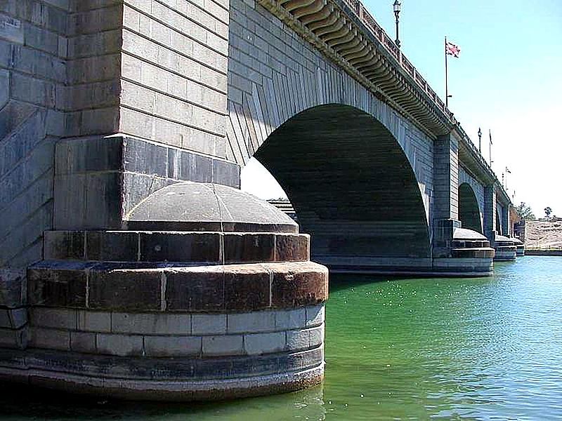 File:London bridges water.jpg