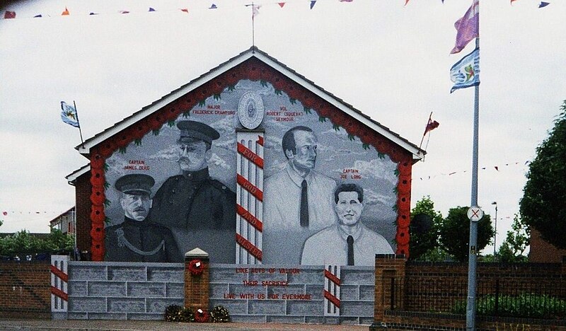 File:Loyalist mural2 Island Street Belfast.jpg