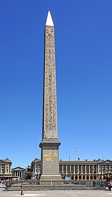 Obelisk w Luksorze, Place de la Concorde, Paryż 2014.jpg