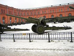 107-мм дивизионная пушка образца 1940 года в Артиллерийском музее, Санкт-Петербург