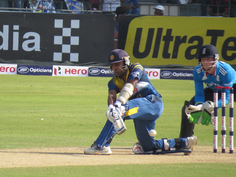 File:Mahela batting vs England in his final ODI in Sri Lanka.JPG