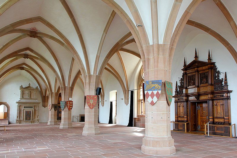 File:Marburg Schloss Fürstensaal 03.jpg
