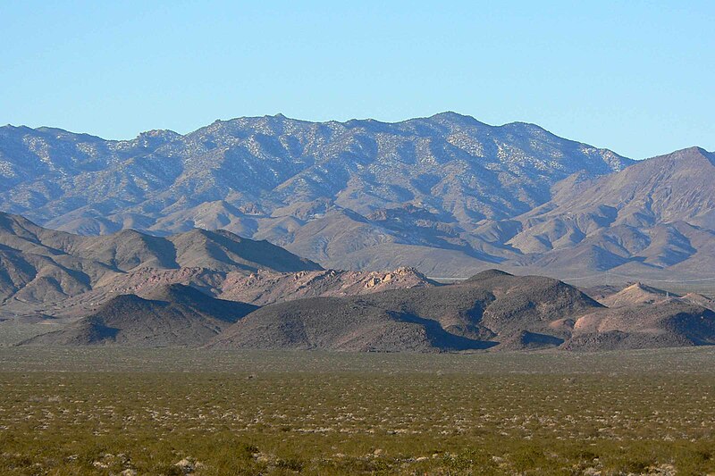 File:McCullough Mountain from Eldorado Valley 2.jpg