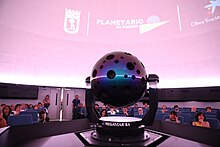 پروژکتور Megastar IIA در Madrid Planetarium در اکتبر 2017.jpg