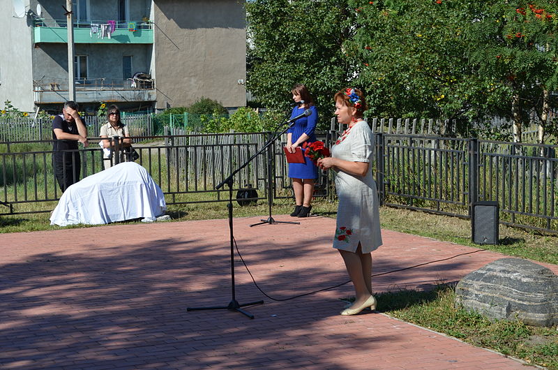 File:Memorial ceremony in Solovki 19.JPG