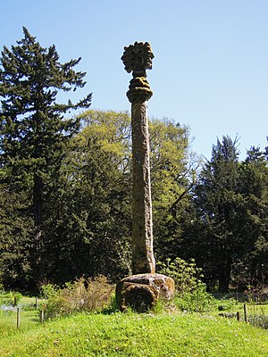 Mercat Cross, Scone Palace, Scotland (8925227688).jpg