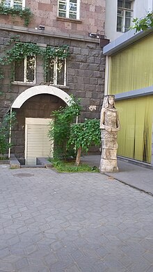 Mesrop Mashtots Avenue (Yerevan) 33.jpg