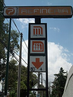 Metro Refinería Mexico City metro station