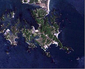 Landsat image of Sabusawa-jima (left) and Miyato-jima (right)