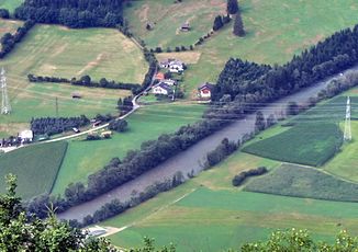 Die Möll bei Penk, gesehen vom Zwenberg