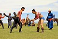 Walki podczas lokalnego festiwalu Naadam