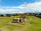 Monte Alban binası.  200 yıl  M.Ö  e.  - 200 yıl  AD