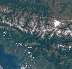 Immagine dal satellite del monte Elbrus (12 settembre 2000)