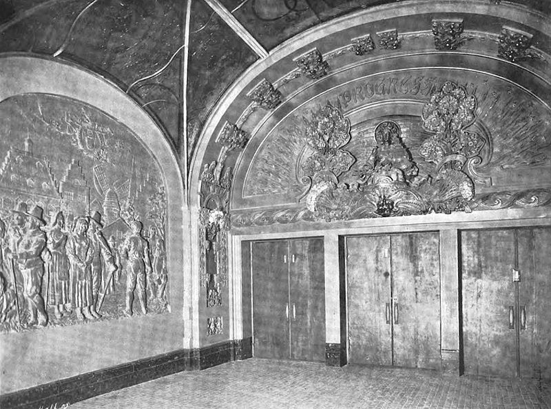 File:New Amsterdam Theatre foyer 2.jpg