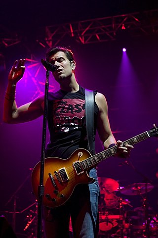 <span class="mw-page-title-main">Nick Hexum</span> American singer-songwriter and rapper