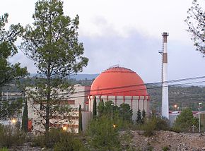 Nuclear power station in Almonacid de Zorita (Spain).jpg