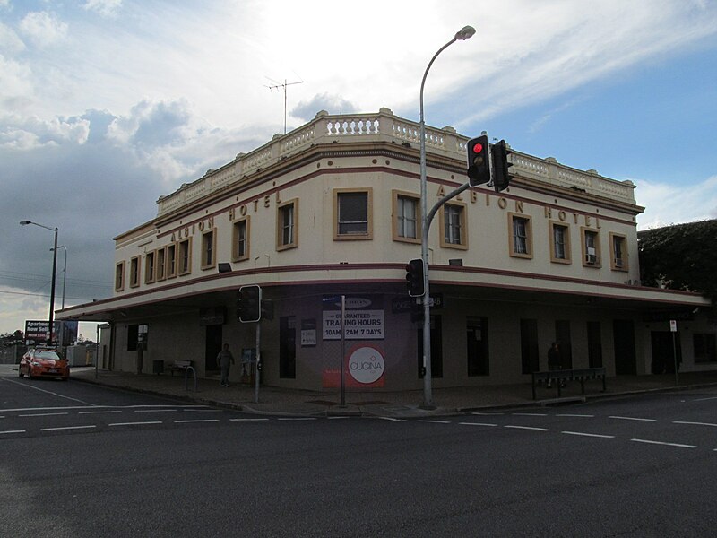 File:OIC albion hotel.jpg