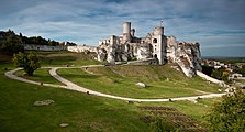 Wiki Lubi Zabytki, III nagroda: Zamek w Ogrodzieńcu – widok od wschodu. Autor: Łukasz Śmigasiewicz (CC BY-SA 3.0)