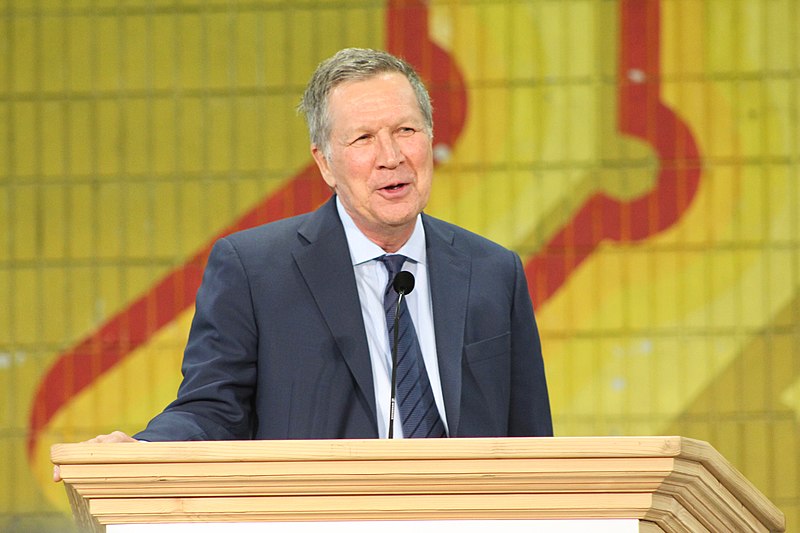 File:Ohio Gov. John Kasich speaks at New Way California Press event in Los Angeles (39150218110).jpg