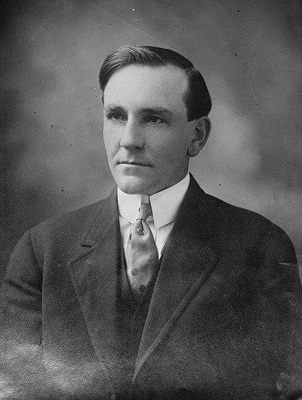 Former Oregon Governor Oswald West