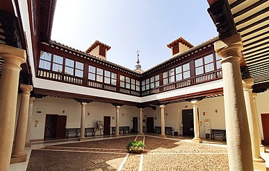 Pátio do Palácio dos Condes de Valdeparaíso