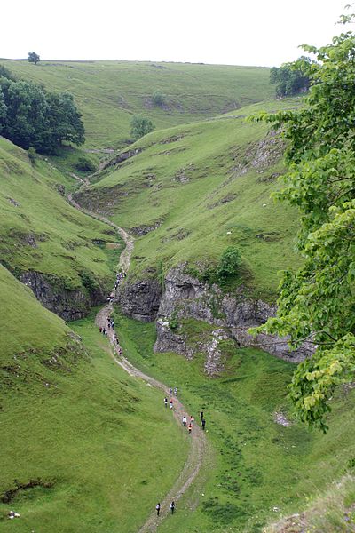 File:Peveril Castle dale.jpg